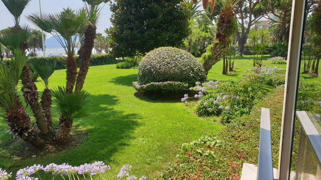 Garden And Beach Sea View Apartment Cannes Exterior foto