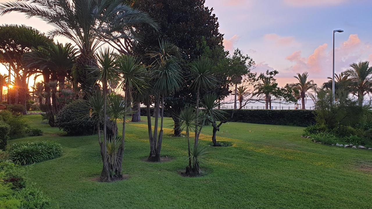 Garden And Beach Sea View Apartment Cannes Exterior foto